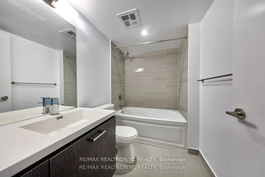 87 Peter Street, #719