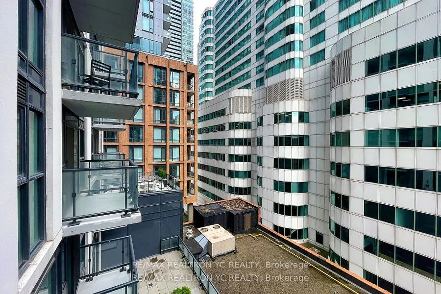 87 Peter Street, #719