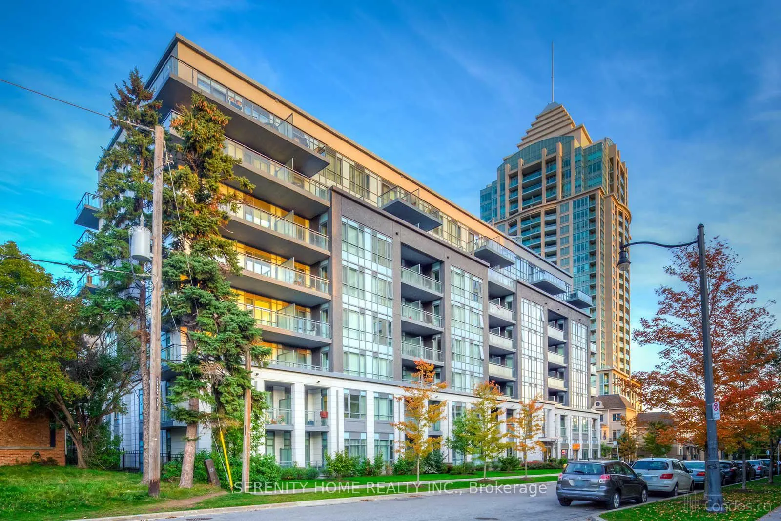 17 Kenaston Gardens, #403