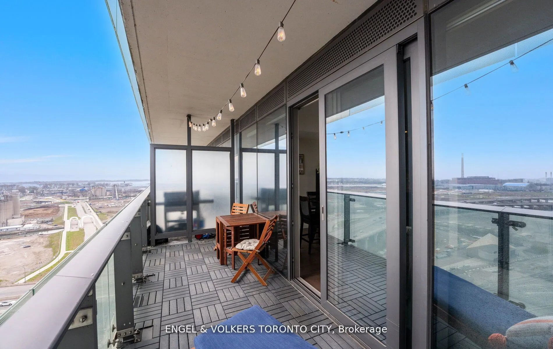 70 Distillery Lane, #2105