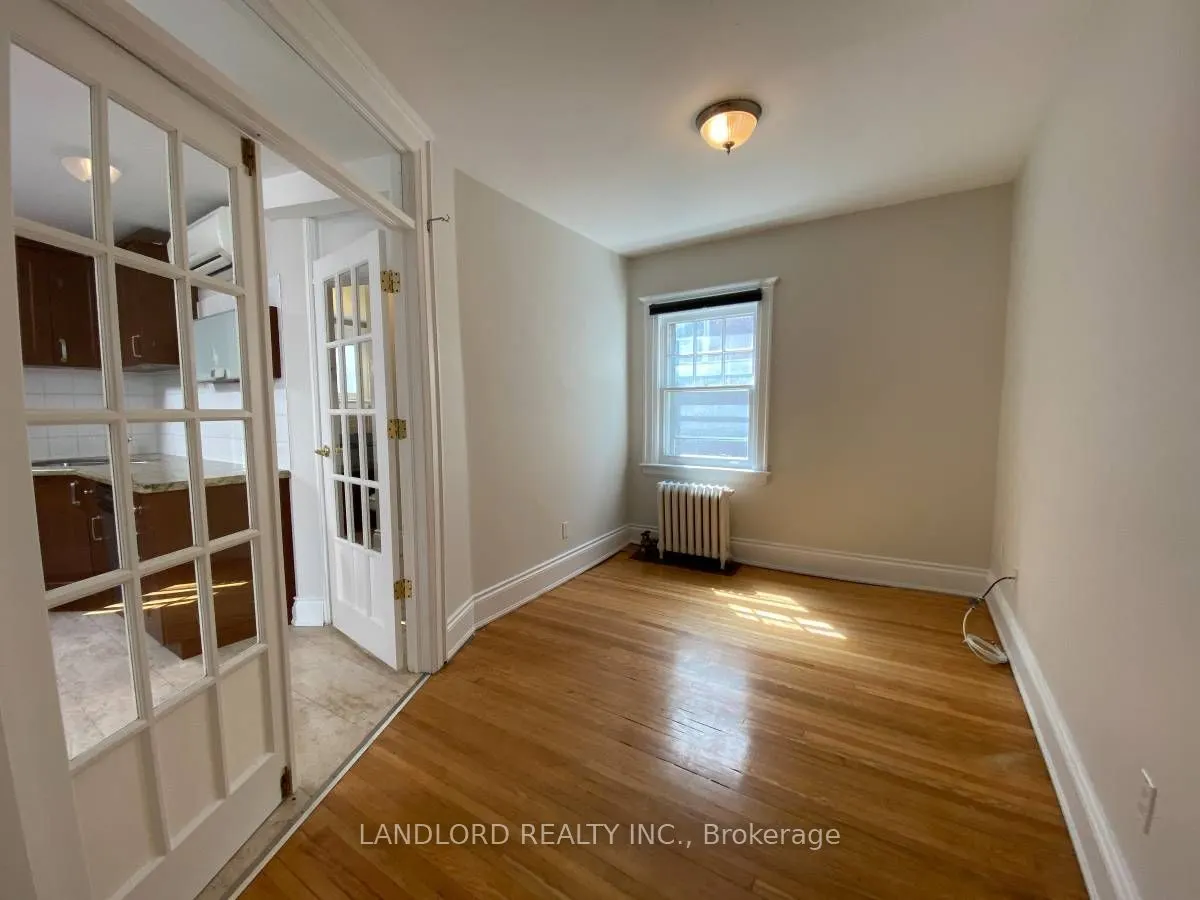 343 St. Clair Avenue W, #D