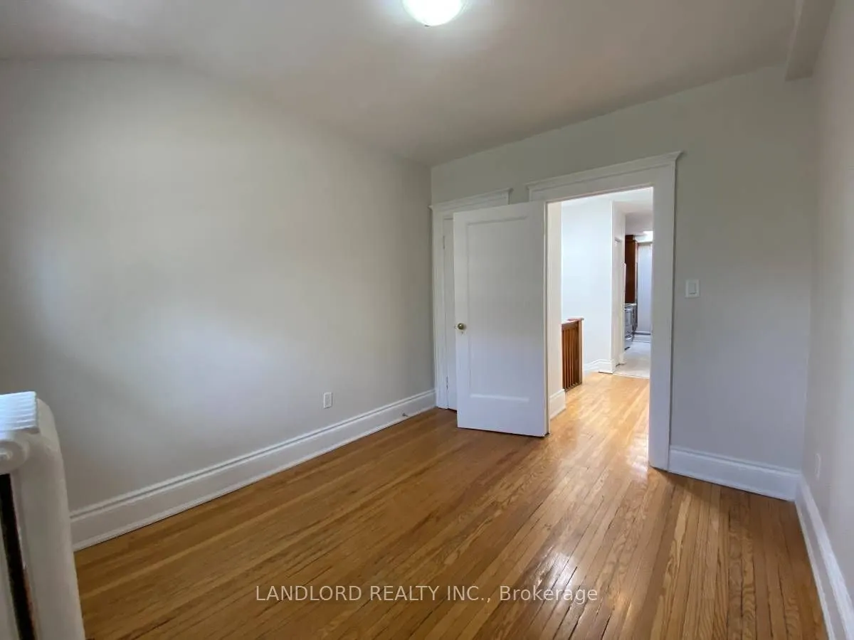 343 St. Clair Avenue W, #D