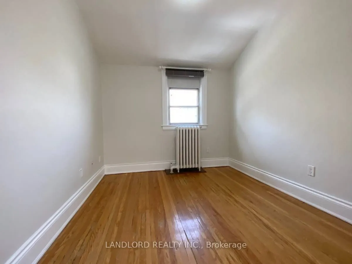 343 St. Clair Avenue W, #D