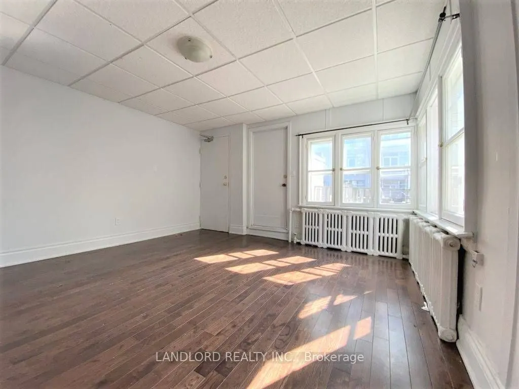 343 St. Clair Avenue W, #D