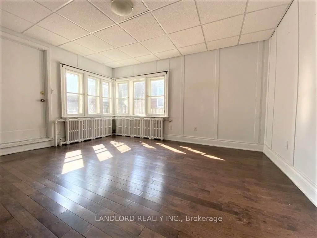 343 St. Clair Avenue W, #D