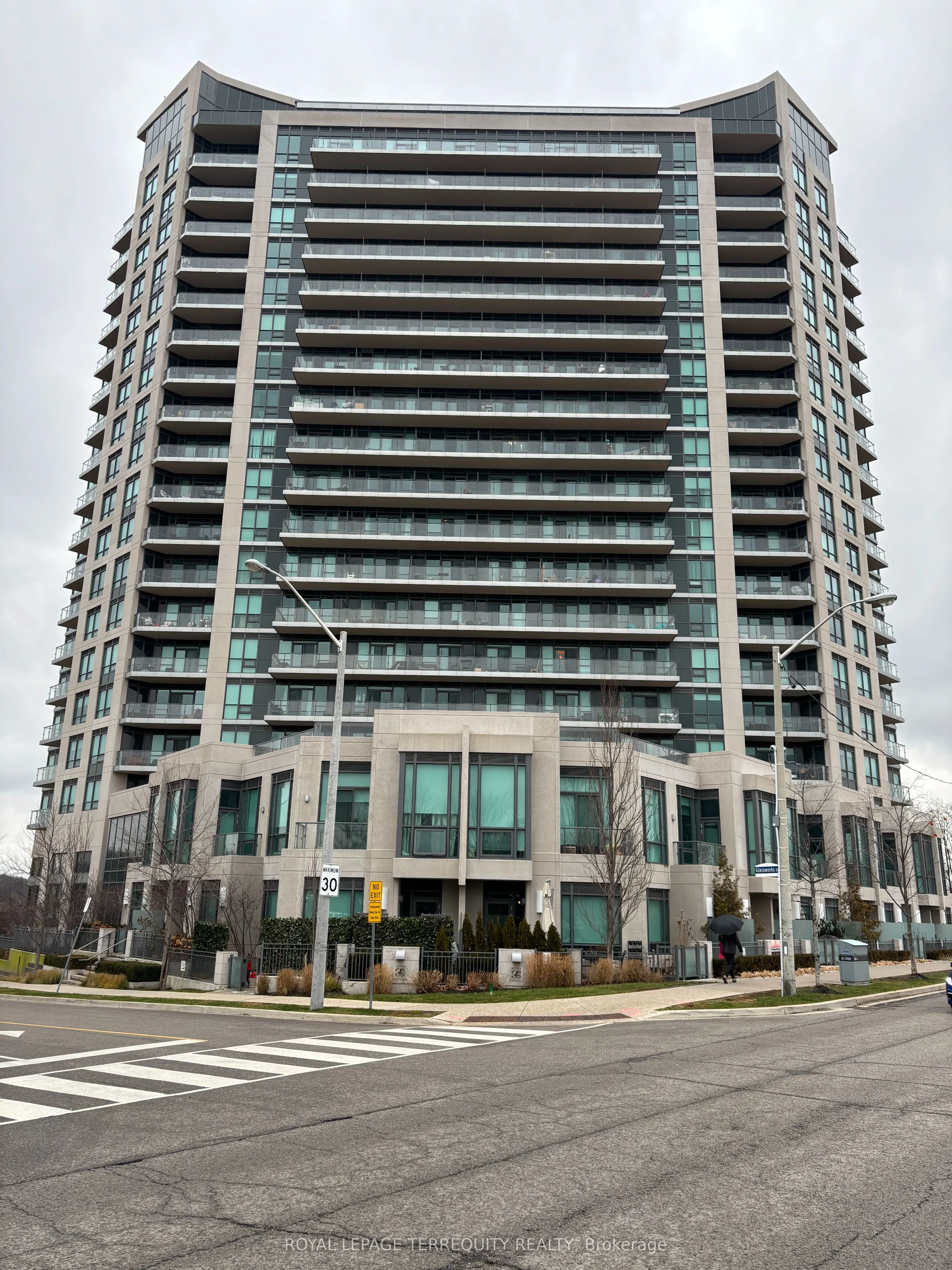160 Vanderhoof Avenue, #PH17