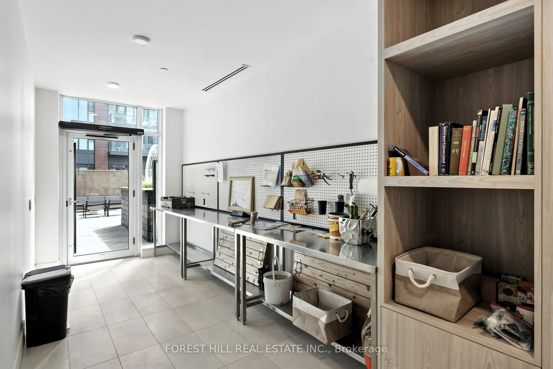 35 Tubman Avenue, #718