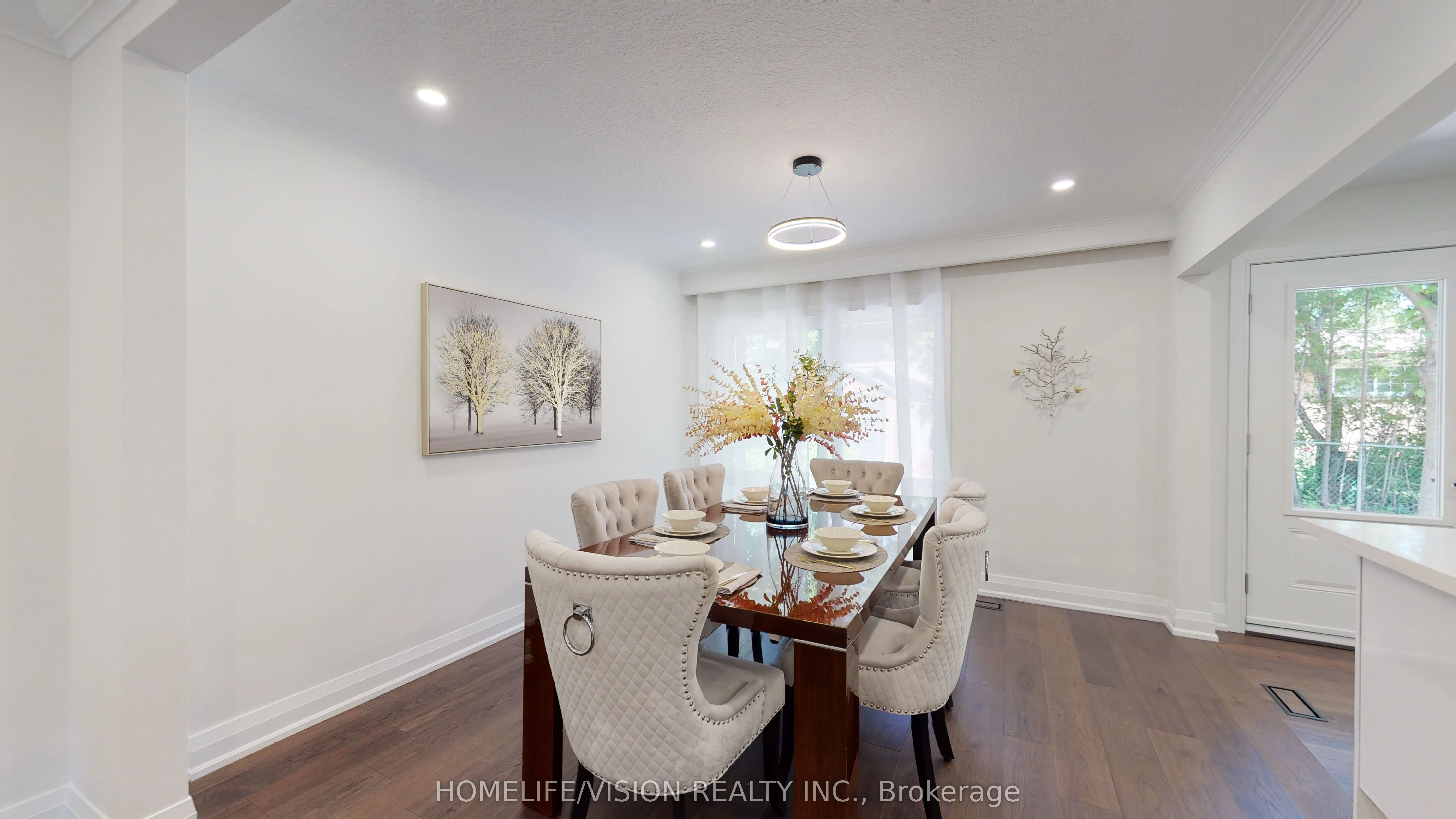 12 Flaremore Crescent