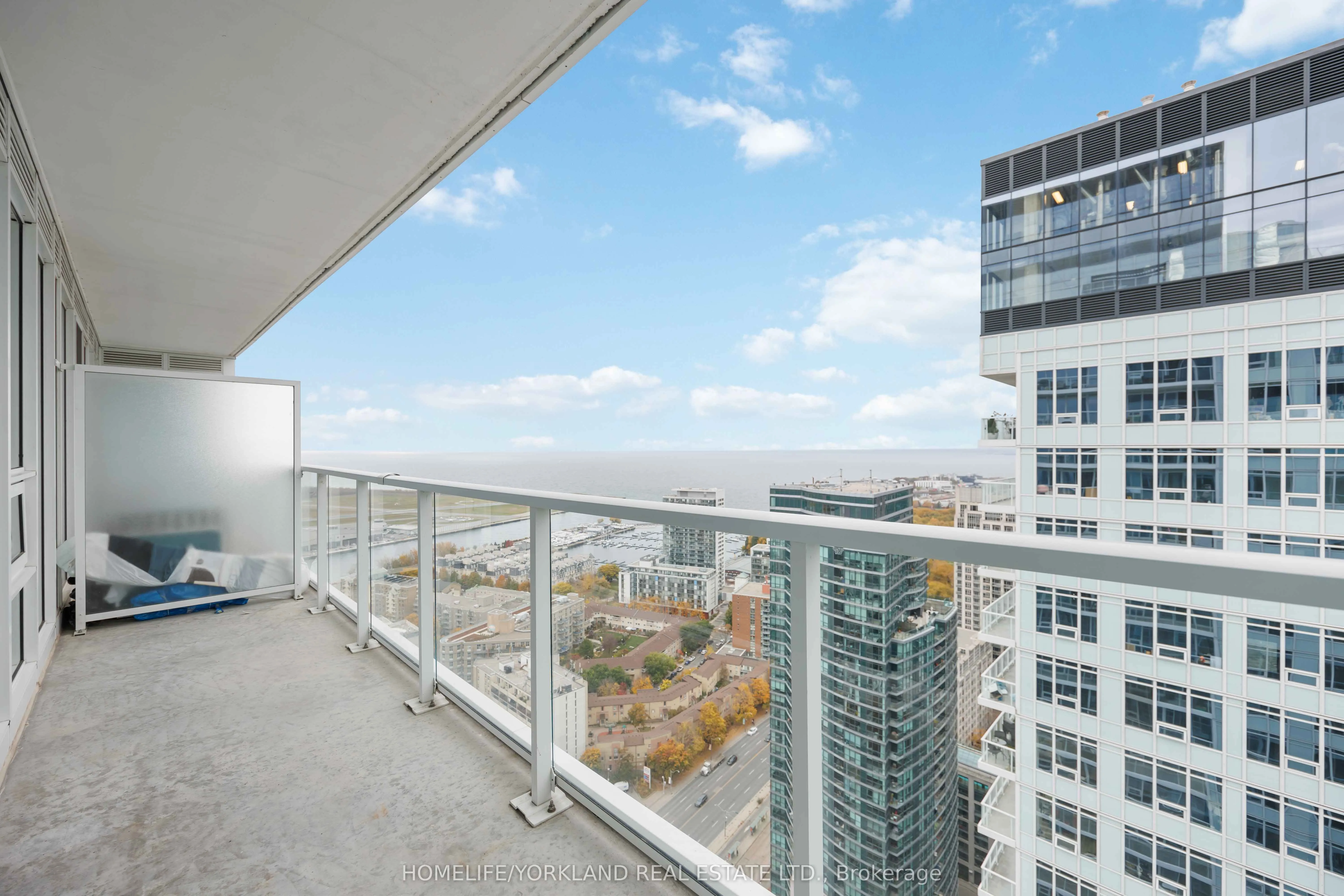 17 Bathurst Street, #4205