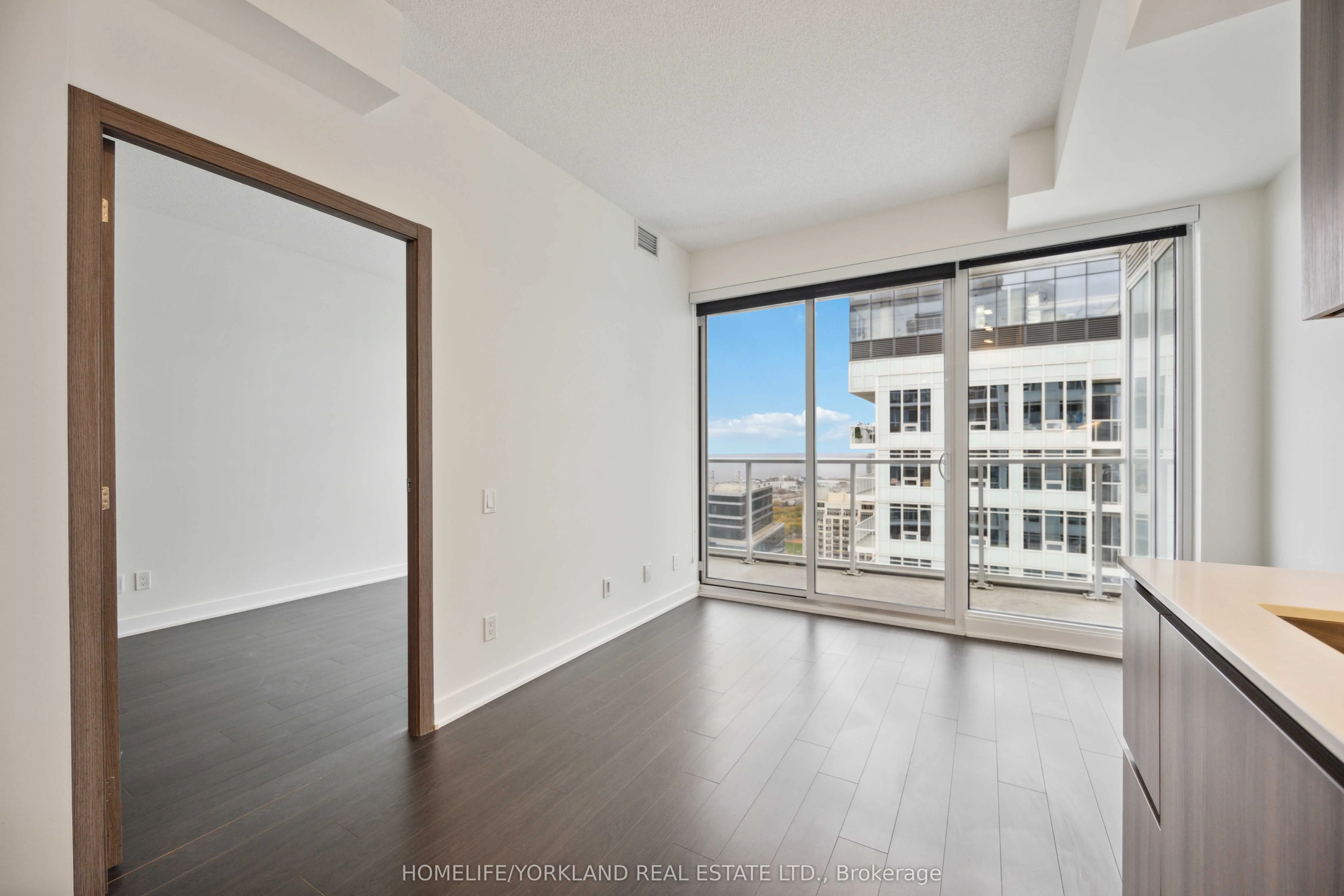 17 Bathurst Street, #4205