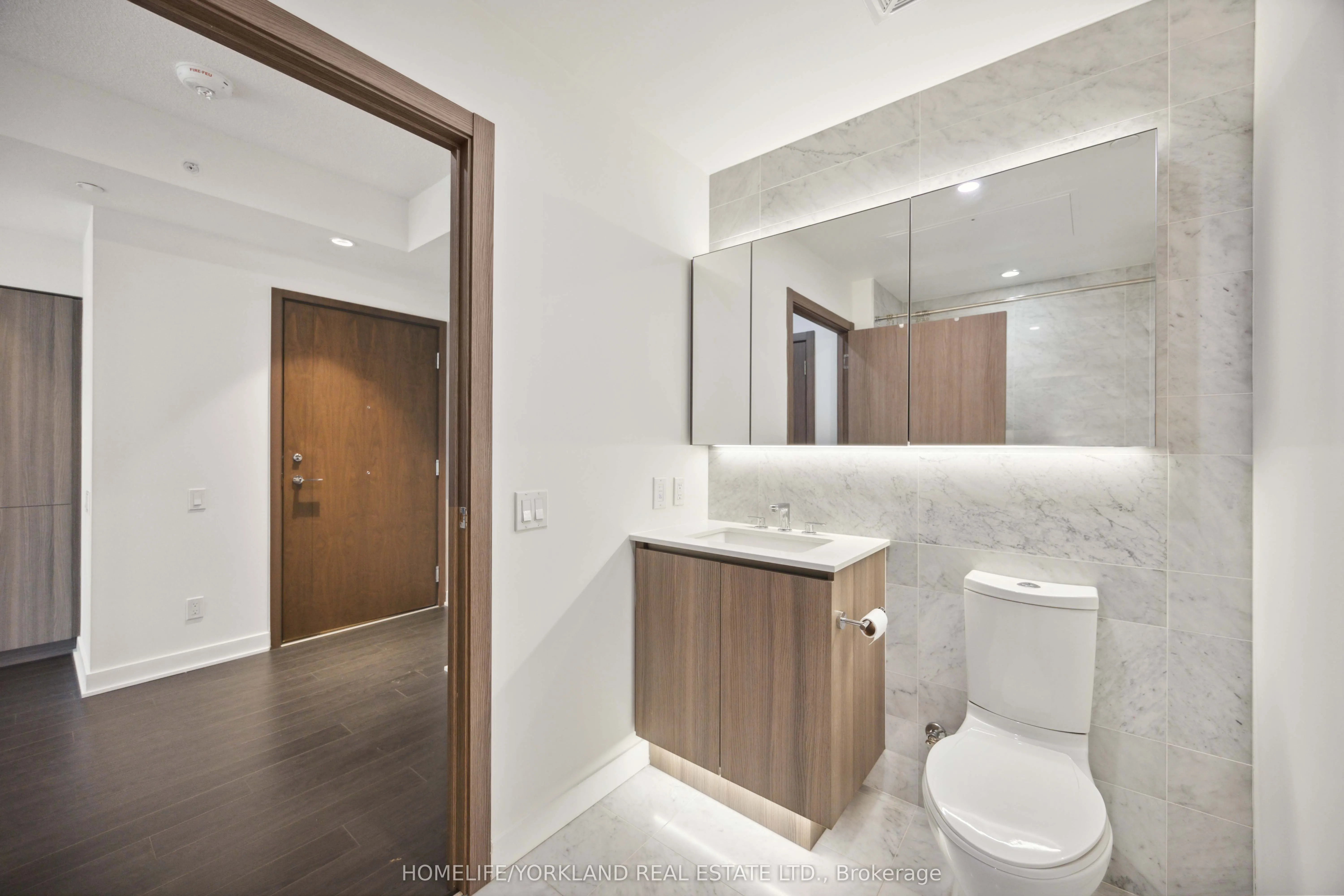 17 Bathurst Street, #4205