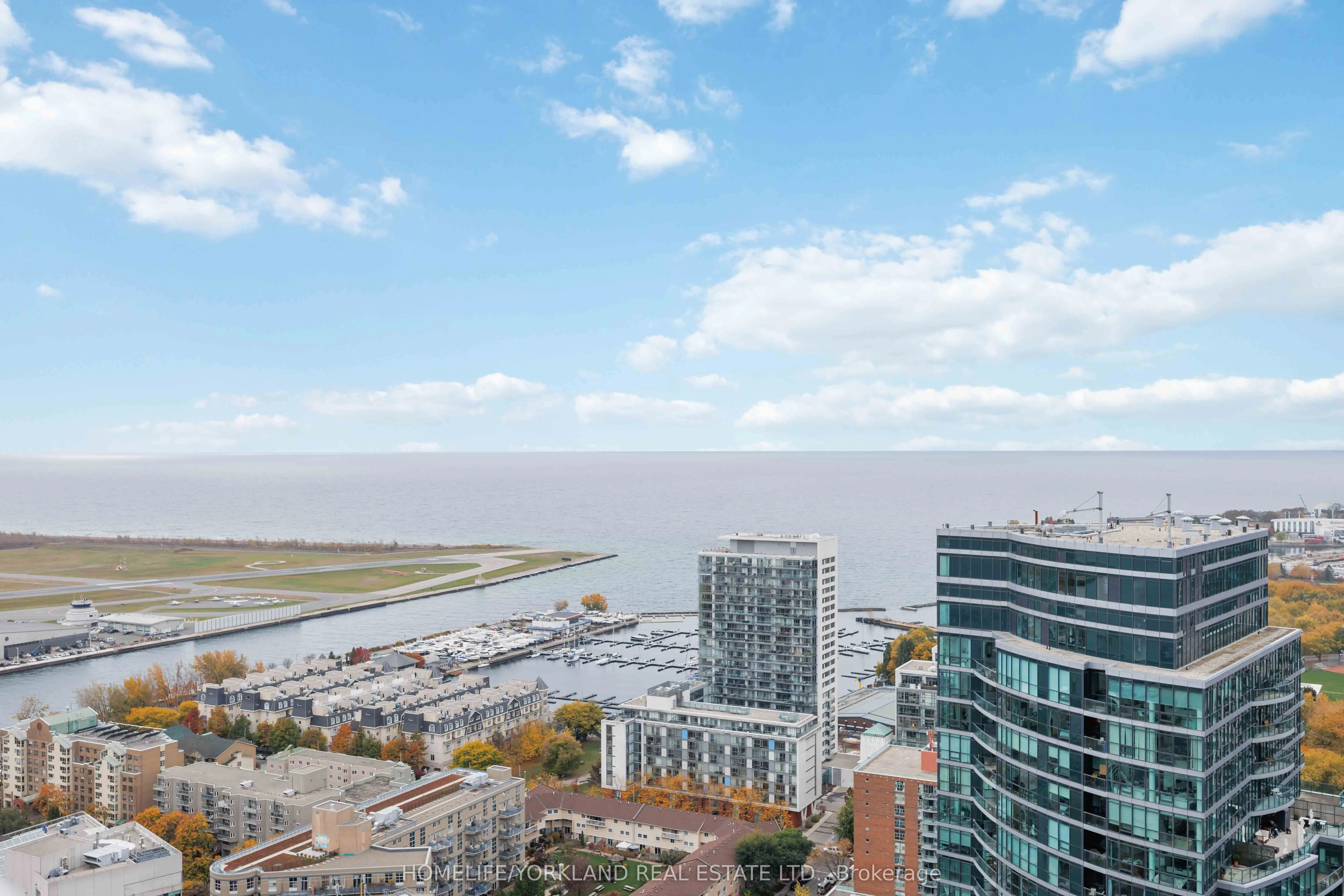 17 Bathurst Street, #4205