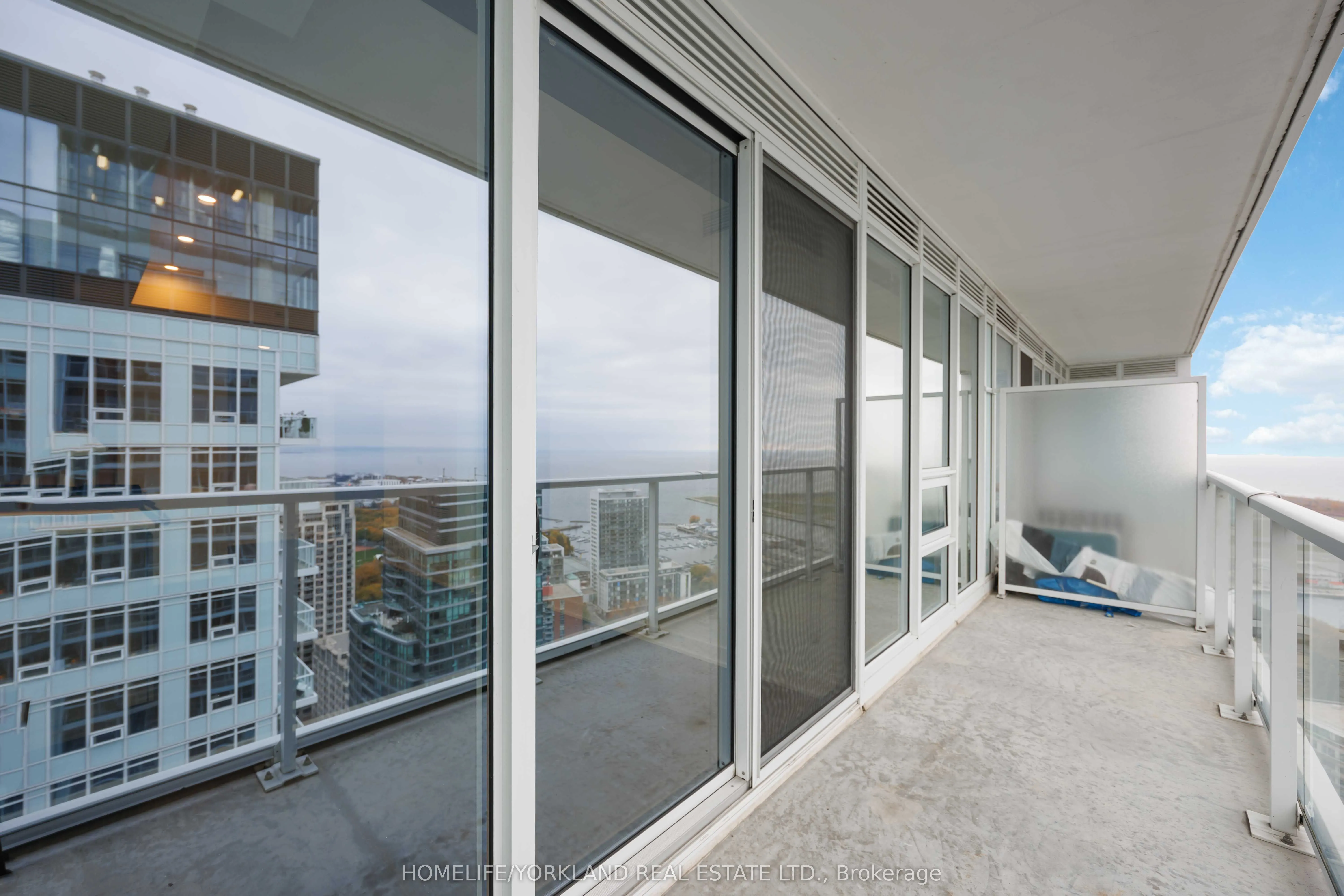 17 Bathurst Street, #4205