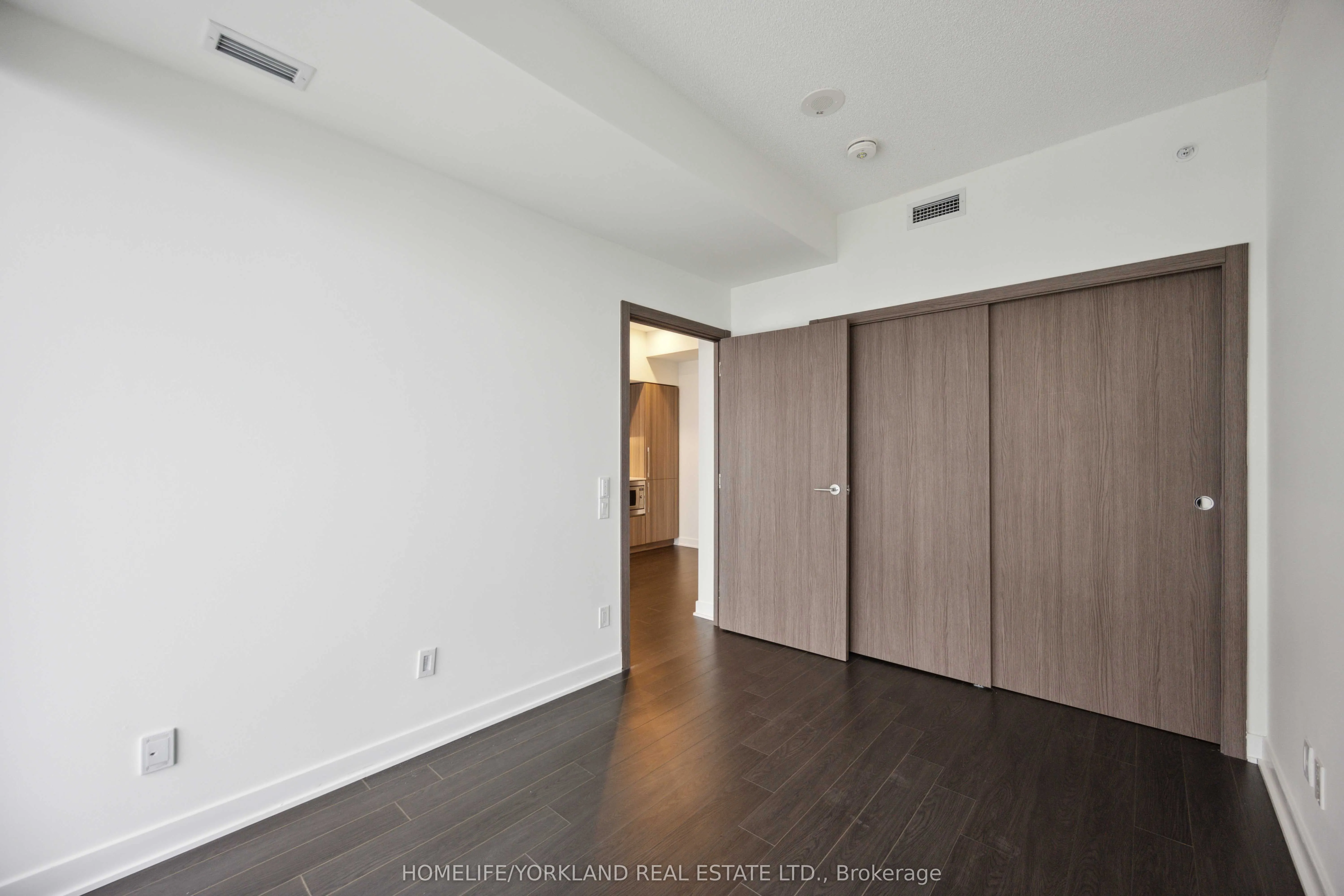 17 Bathurst Street, #4205