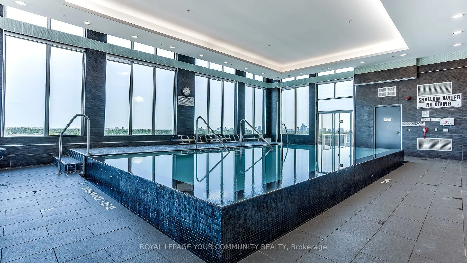 565 Wilson Avenue, #218W