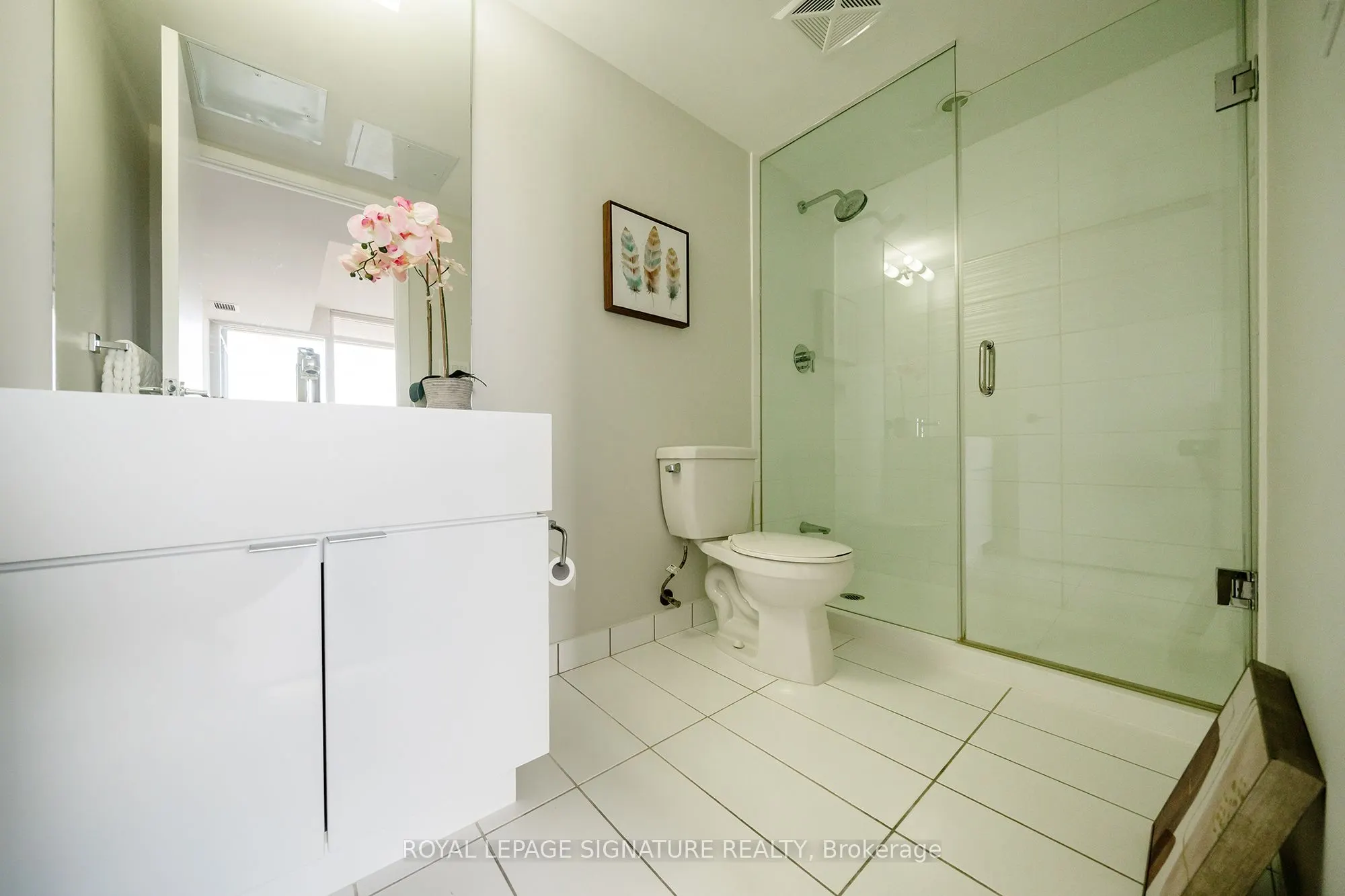 151 Dan Leckie Way, #655
