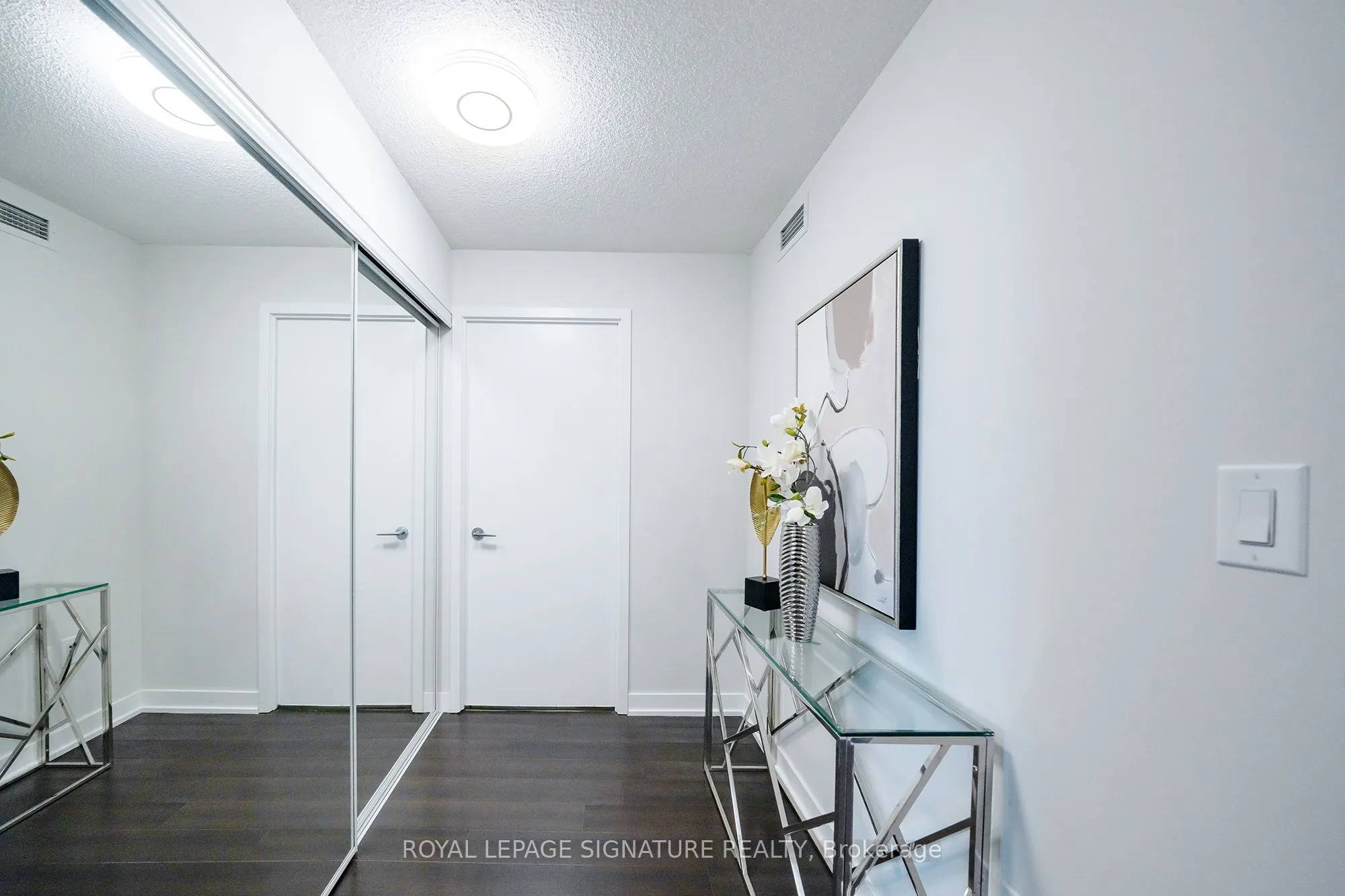 151 Dan Leckie Way, #655
