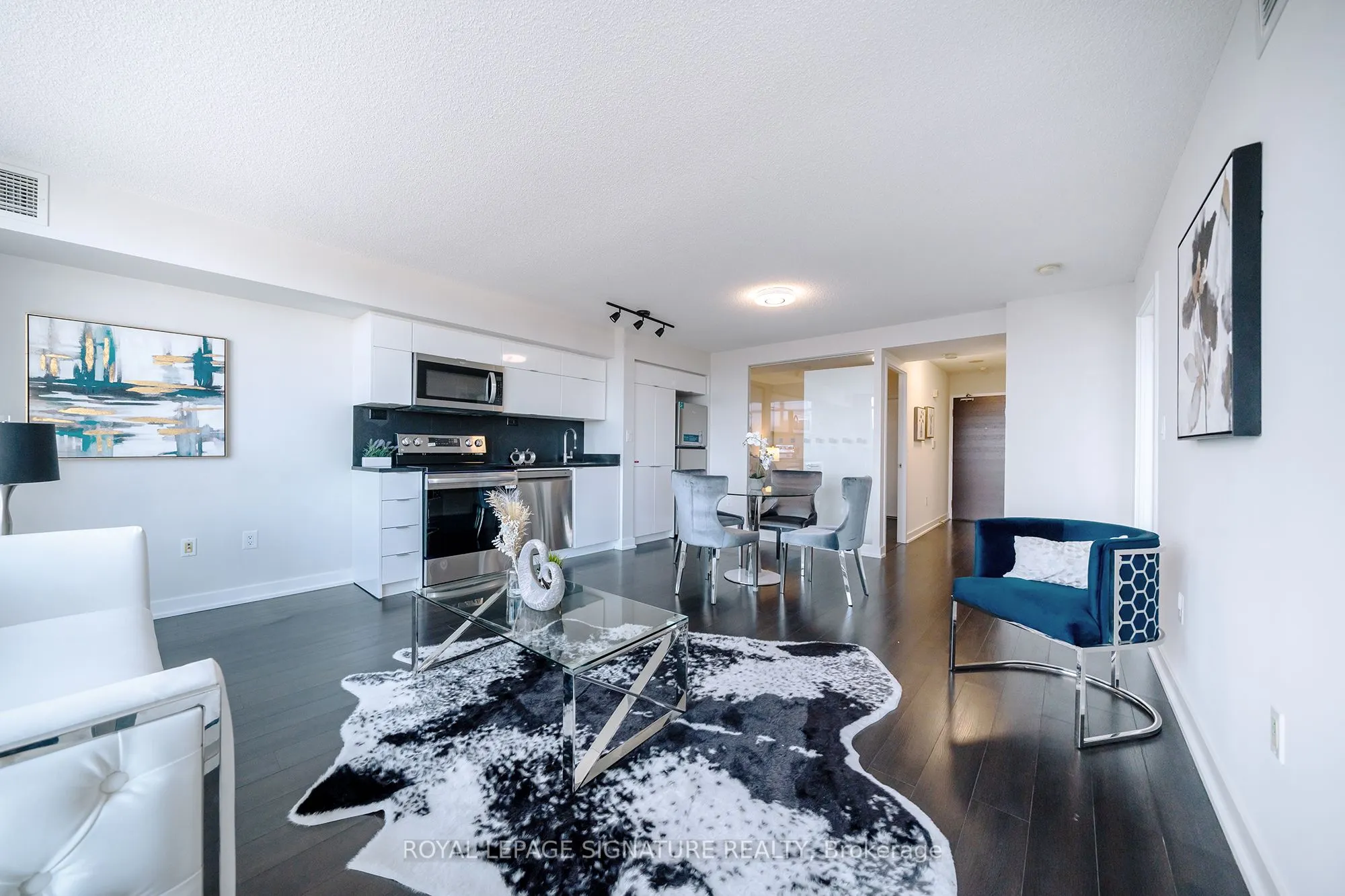 151 Dan Leckie Way, #655