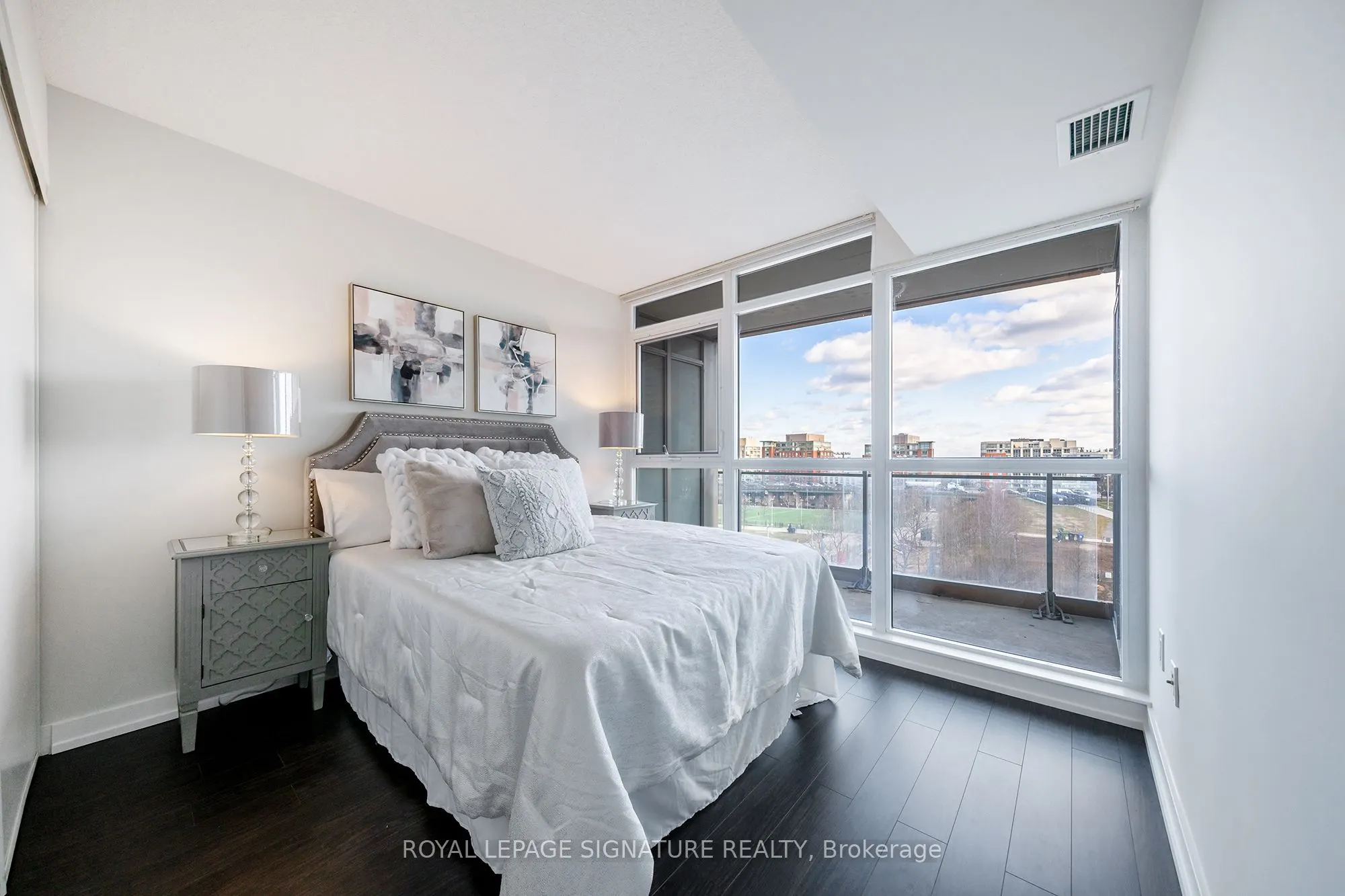 151 Dan Leckie Way, #655