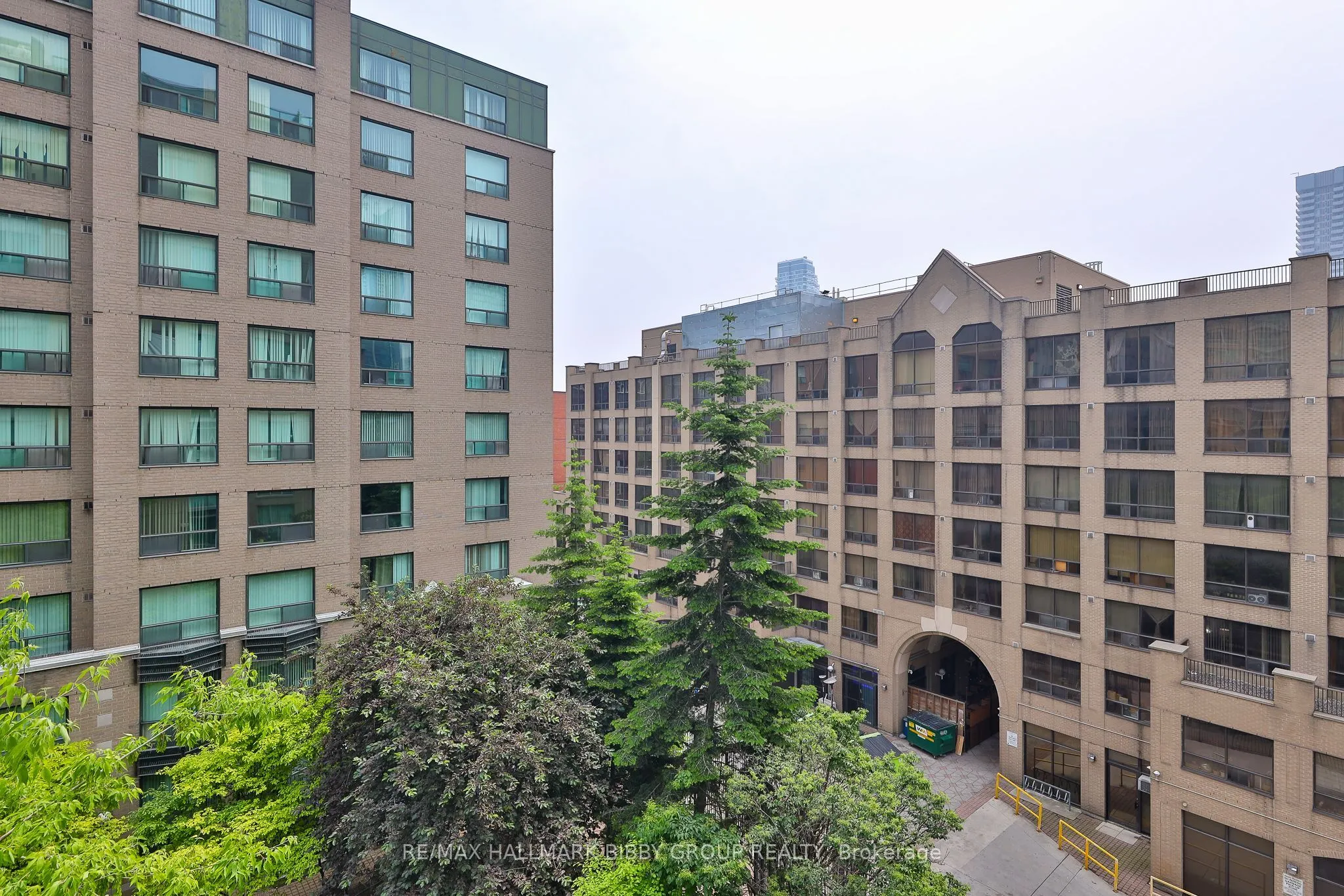 109 Front Street E #528