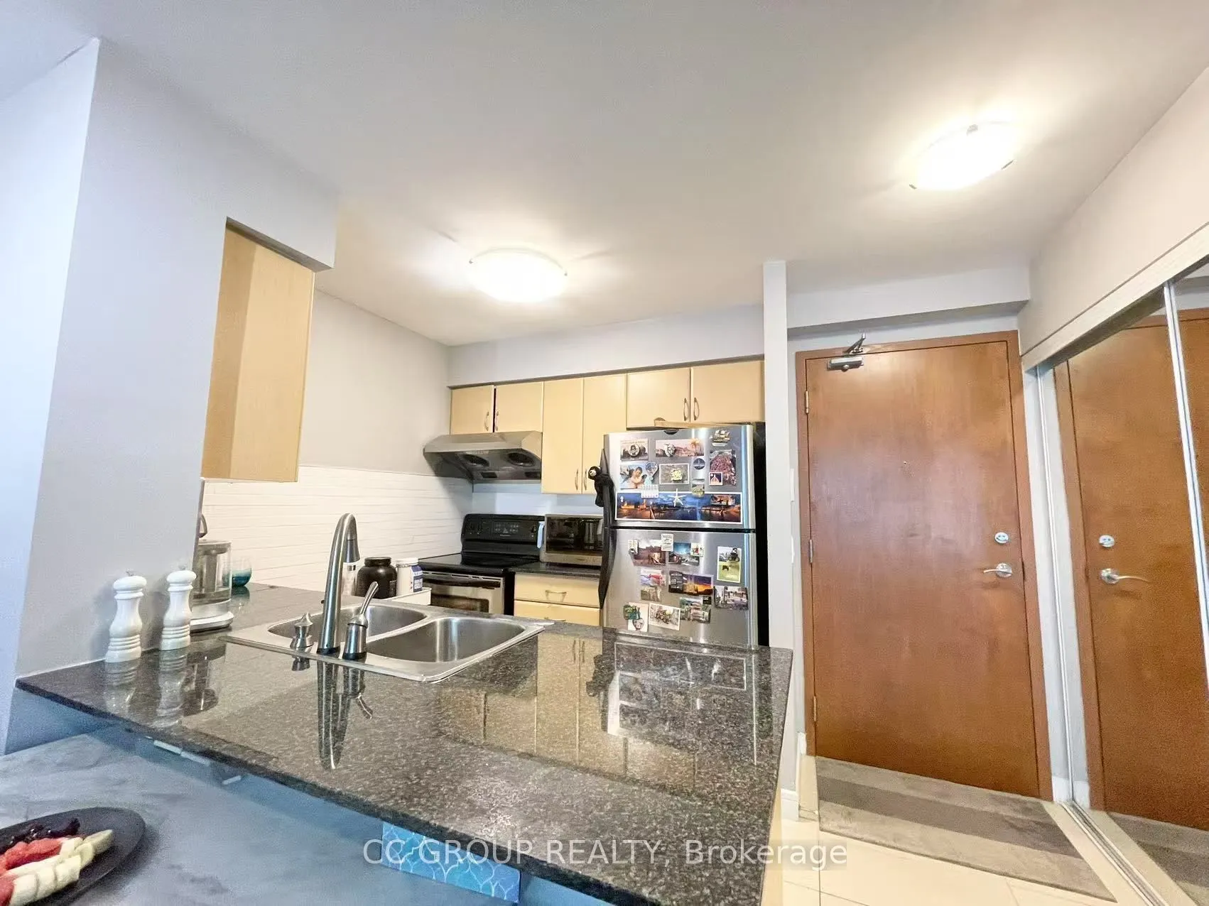 35 Bales Avenue, #1005