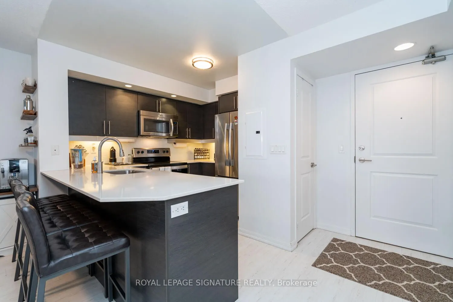 75 East Liberty Street, #819