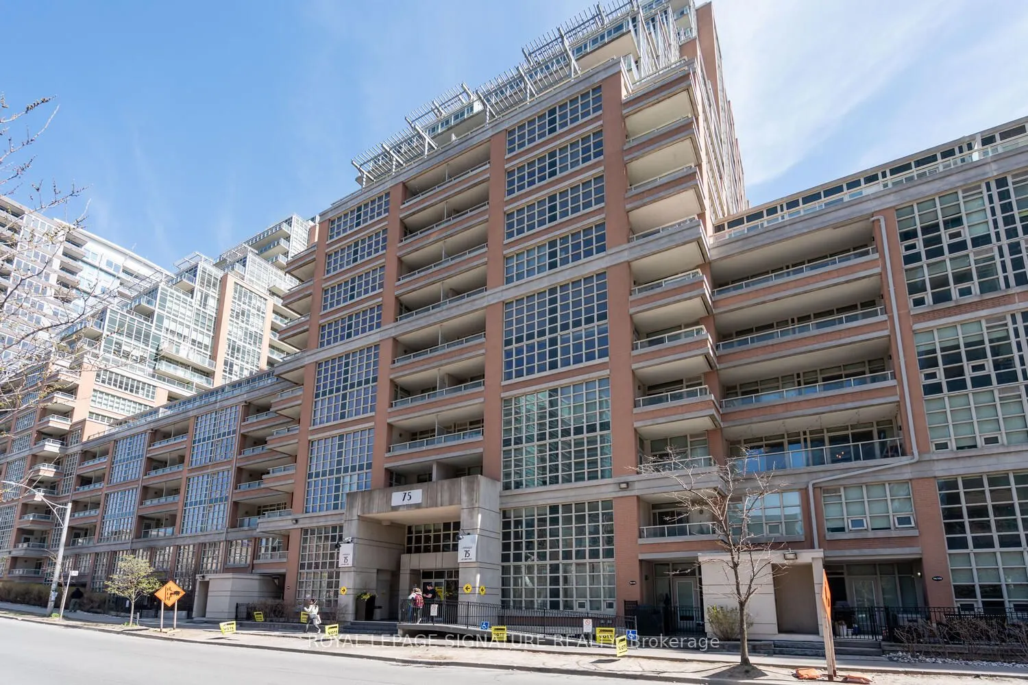 75 East Liberty Street, #819