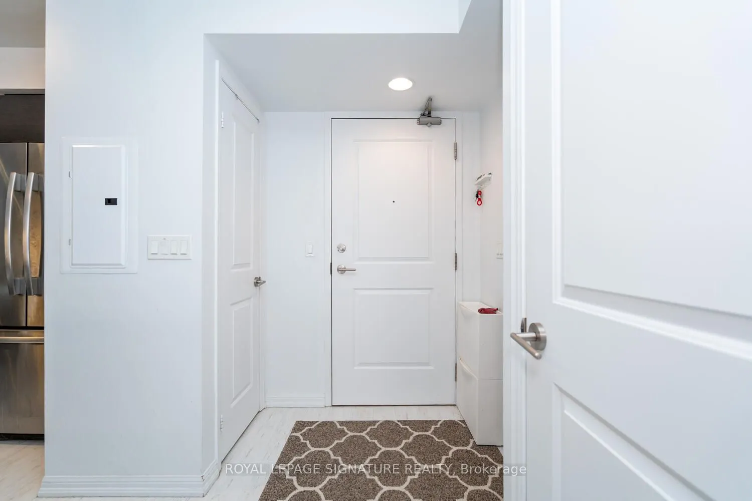 75 East Liberty Street, #819