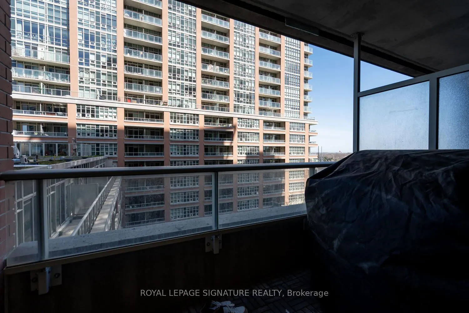 75 East Liberty Street, #819