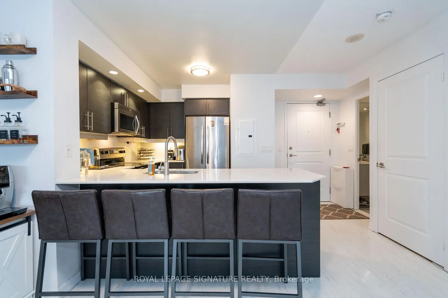 75 East Liberty Street, #819