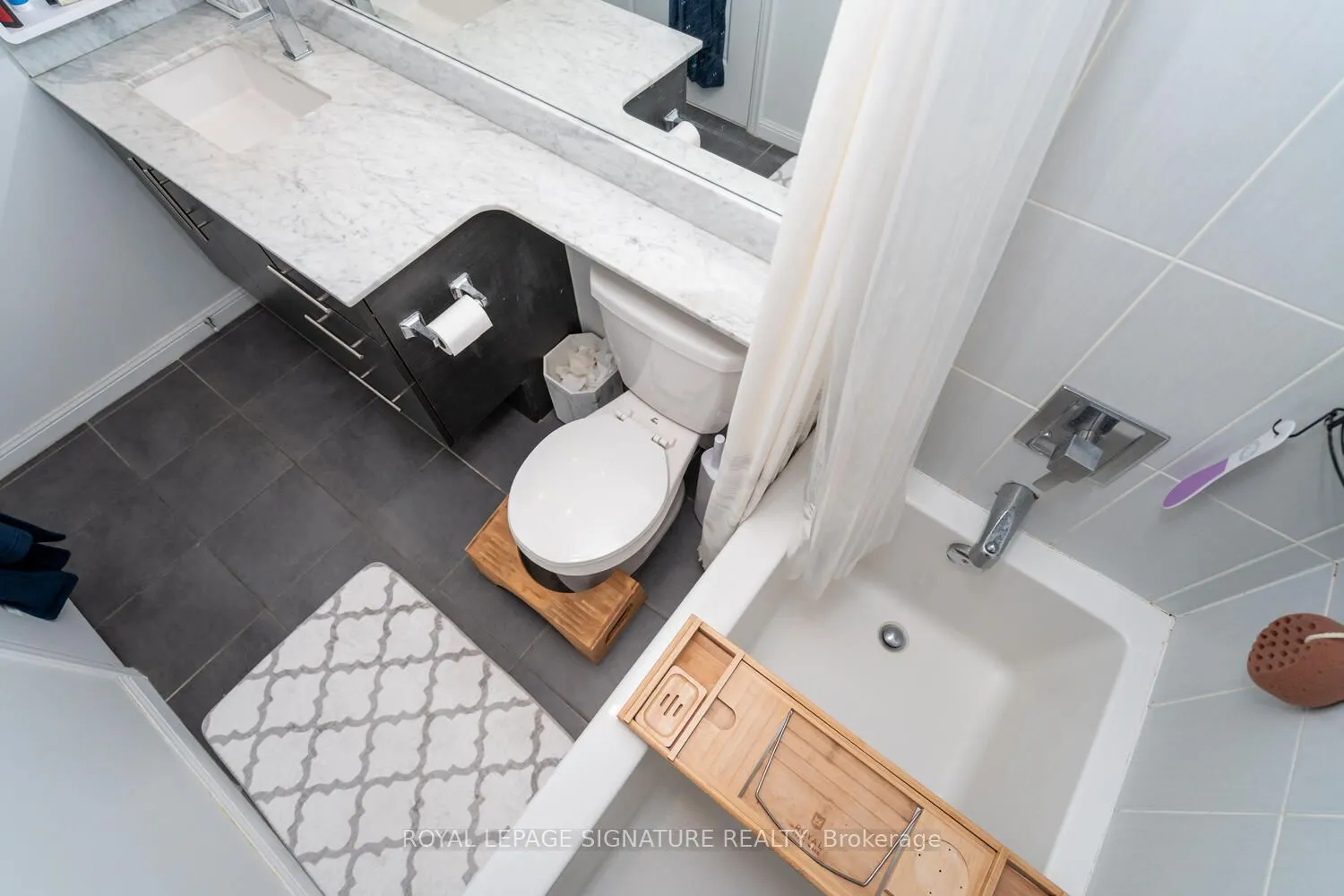 75 East Liberty Street, #819