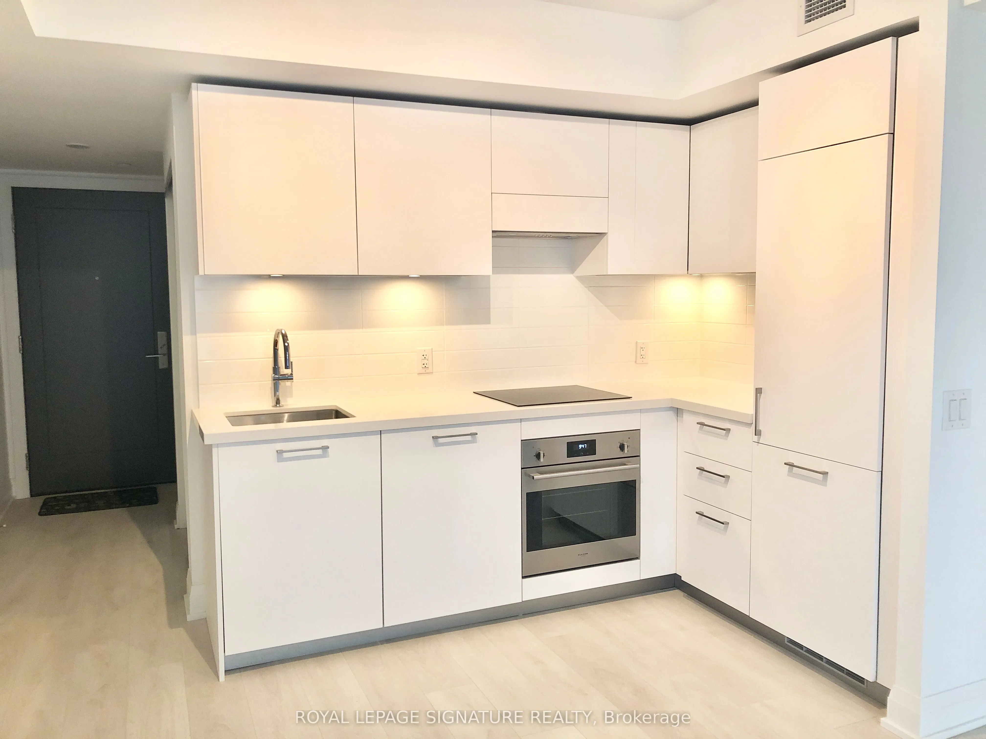 33 Frederick Todd Way, #404