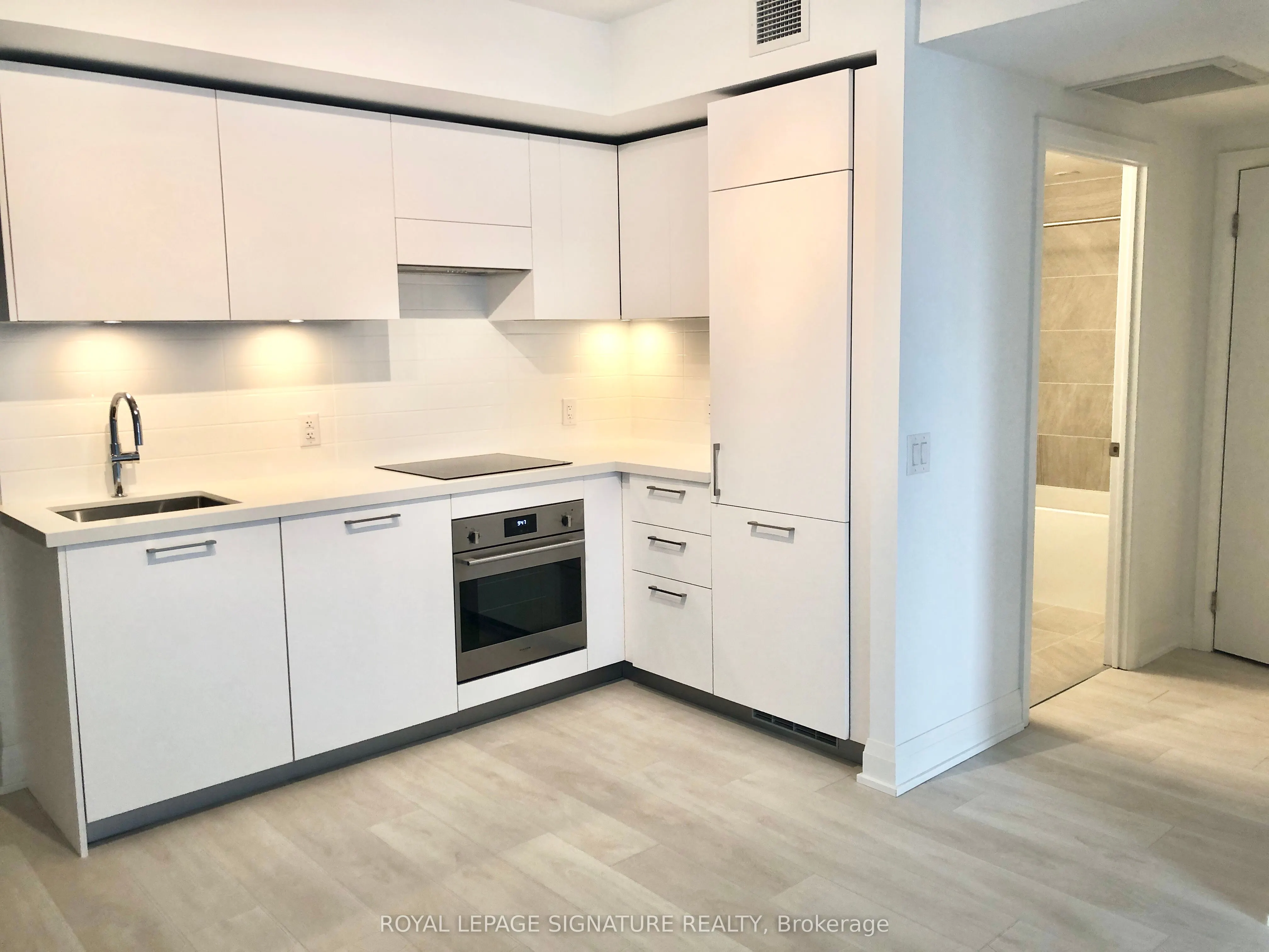 33 Frederick Todd Way, #404