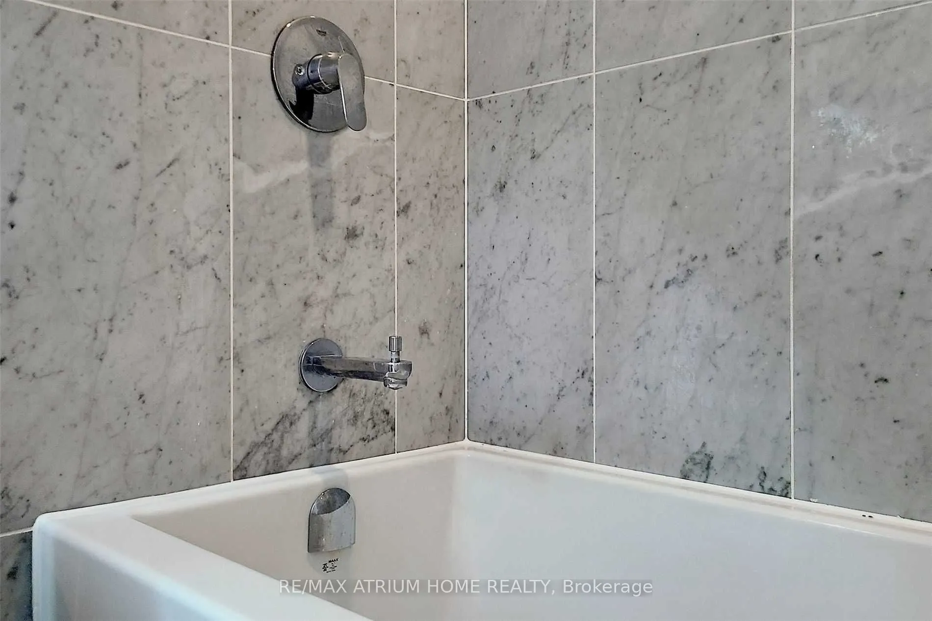 80 Queens Wharf Road, #1905