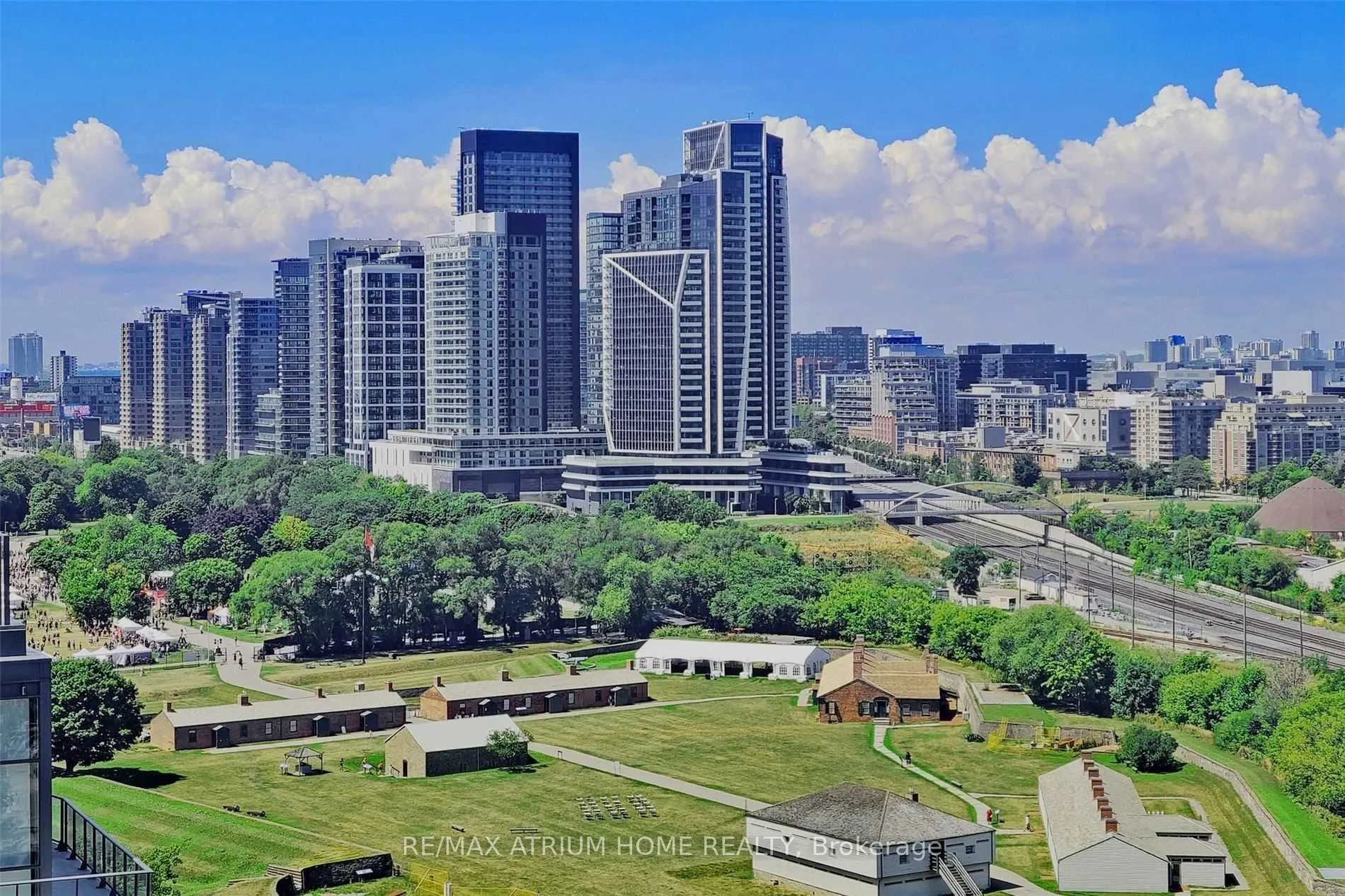 80 Queens Wharf Road, #1905