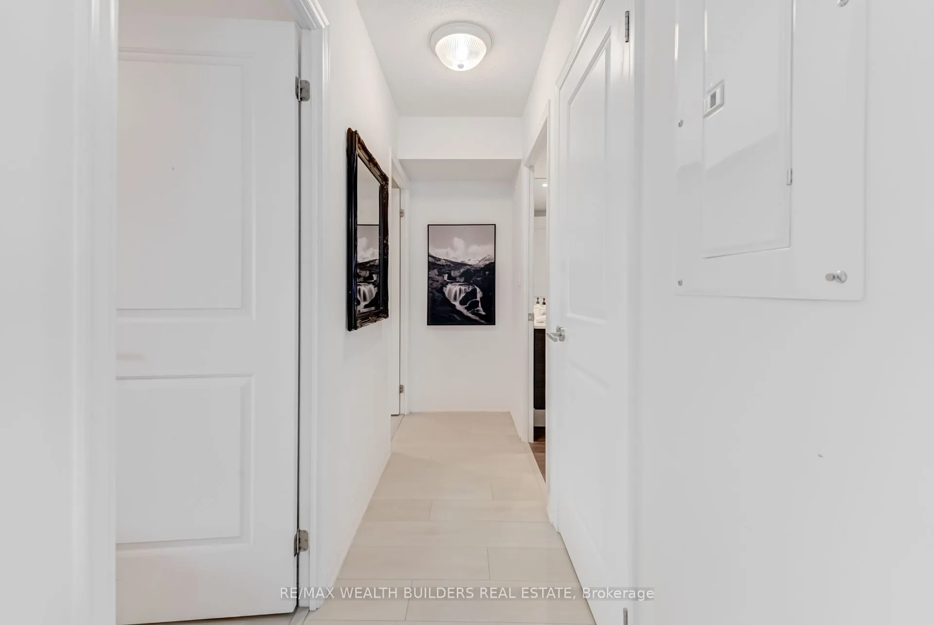 400 Adelaide Street E, #2322