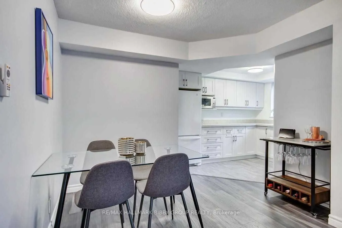 44 Gerrard Street W, #806