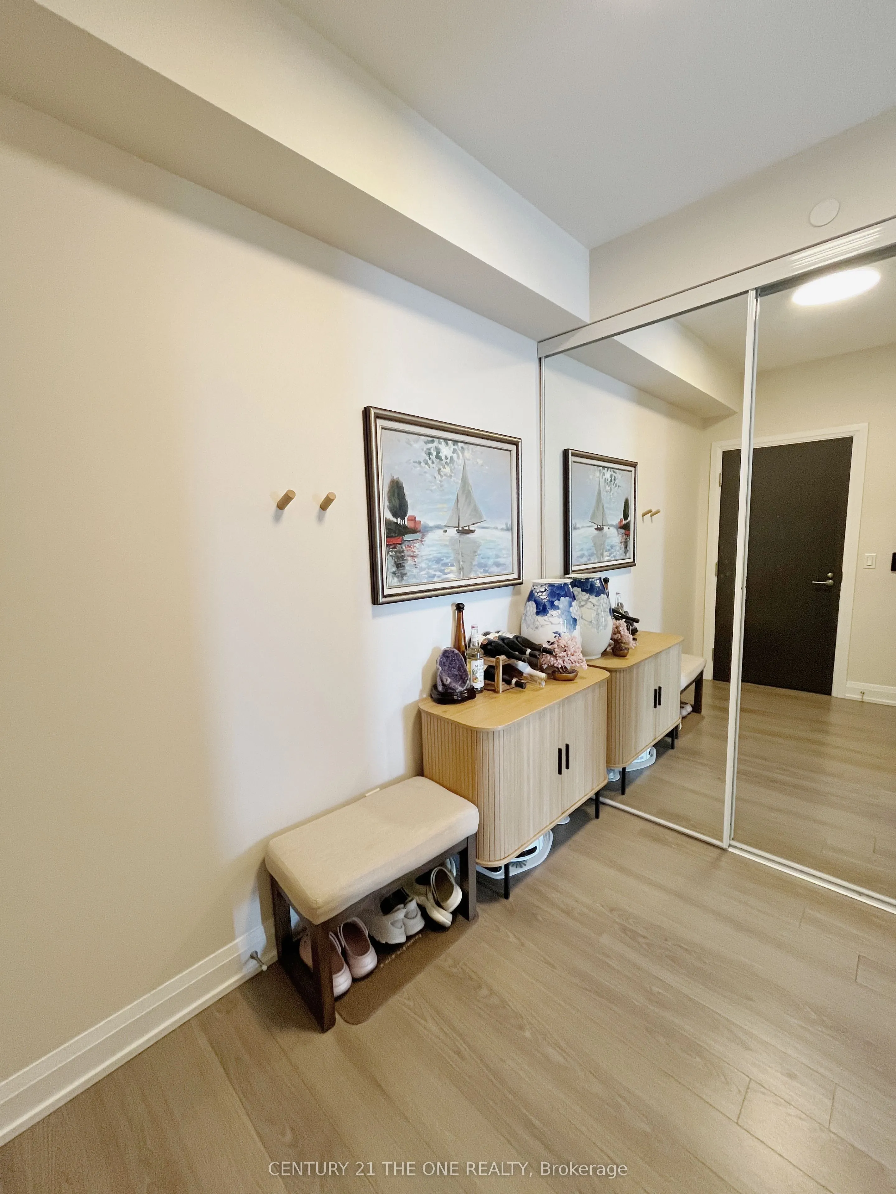 18 Graydon Hall Drive, #2501