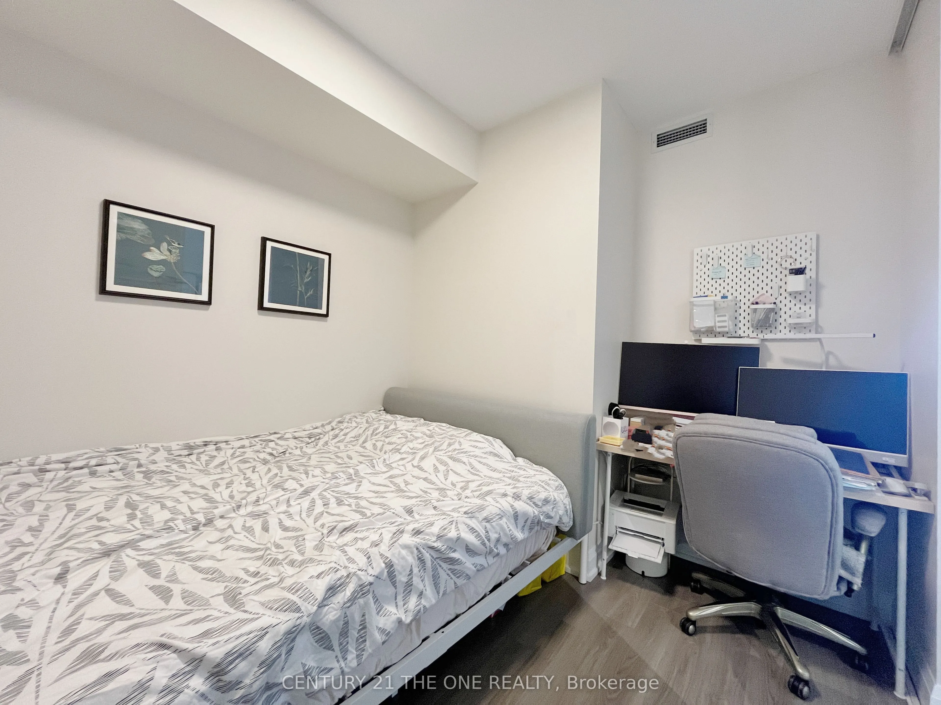 18 Graydon Hall Drive, #2501