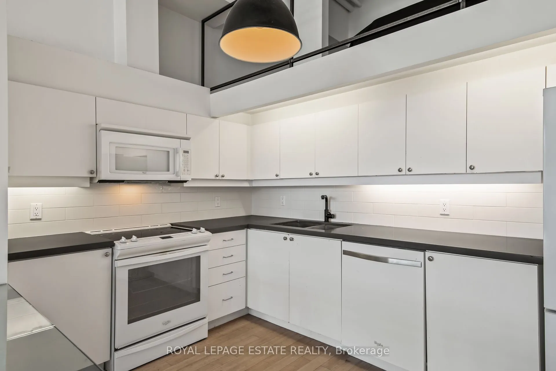 160 Baldwin Street, #301