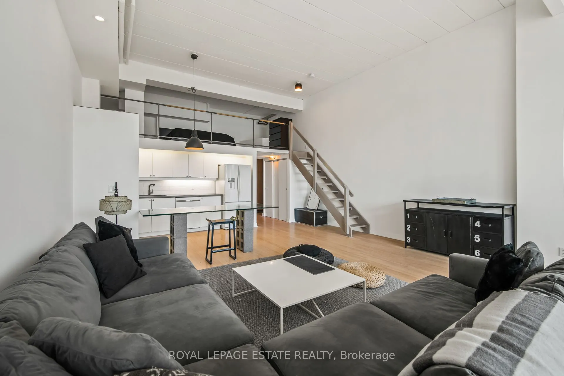 160 Baldwin Street, #301
