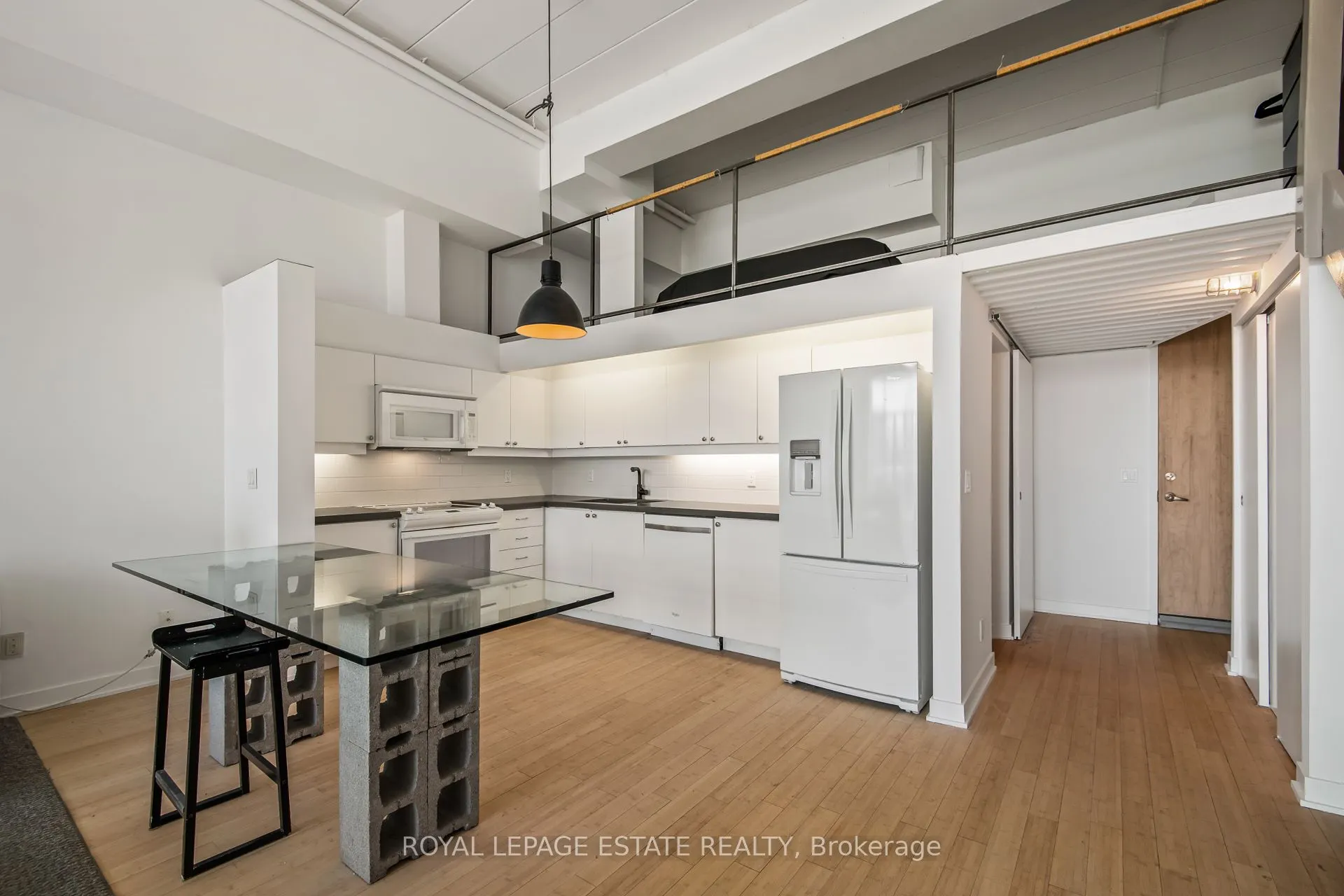 160 Baldwin Street, #301