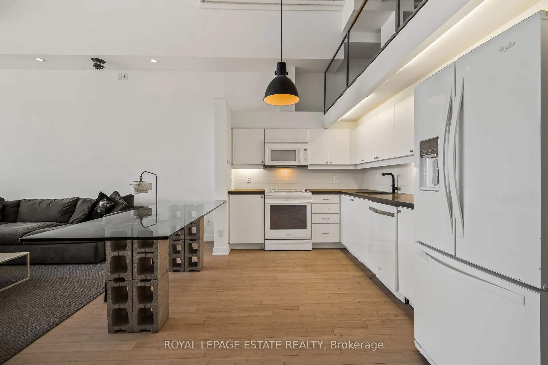 160 Baldwin Street, #301
