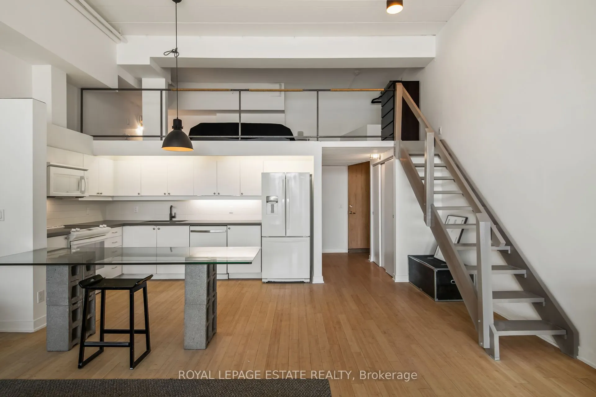 160 Baldwin Street, #301