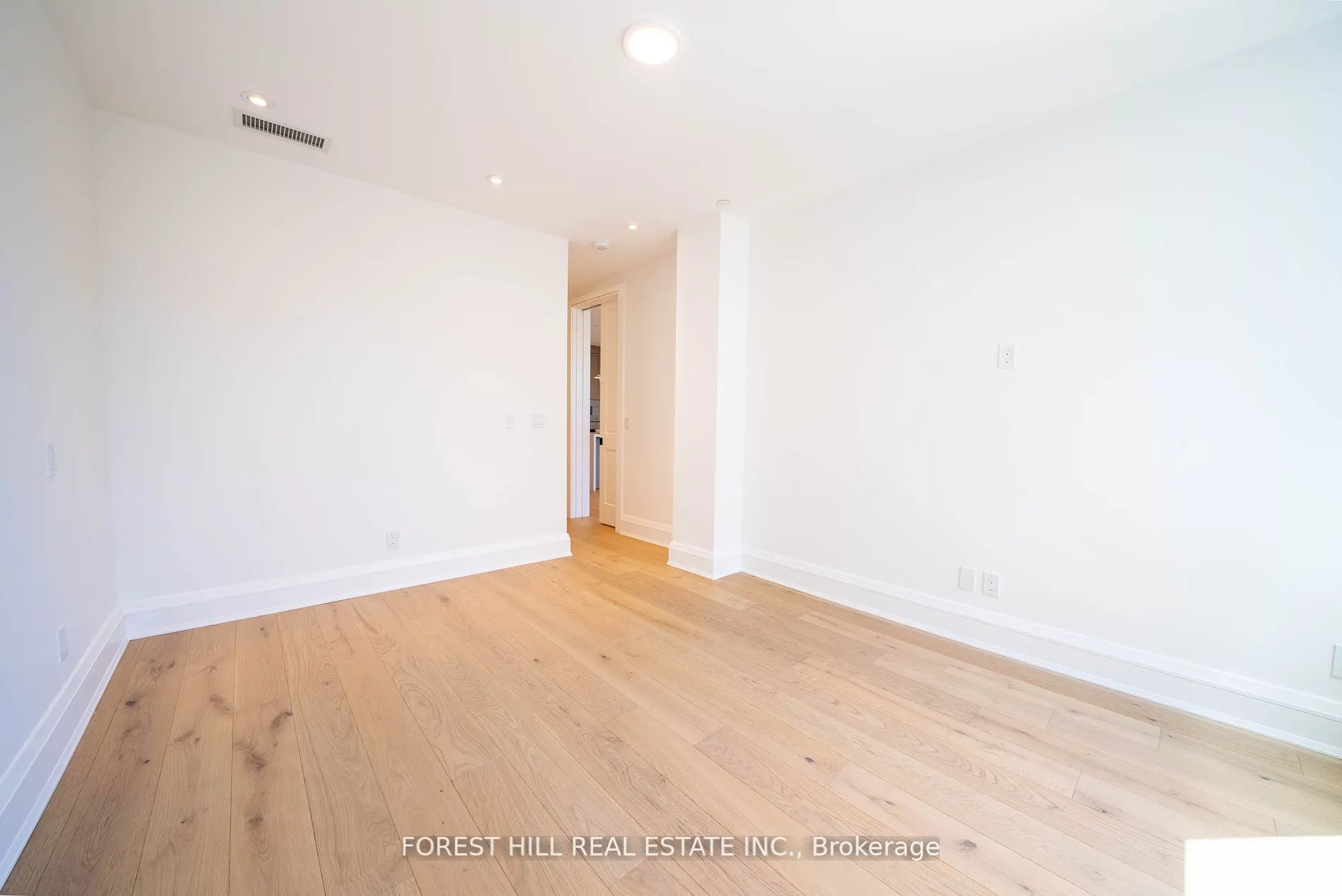 2010 Bathurst Street W, #2C