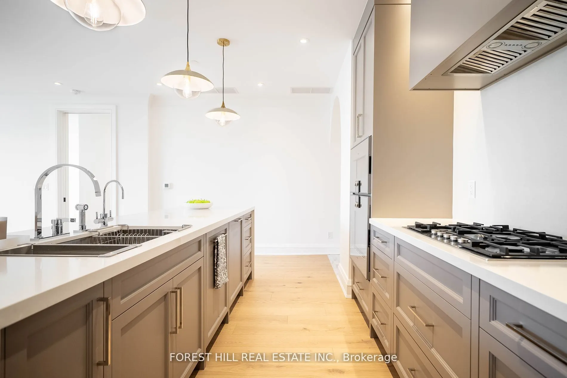 2010 Bathurst Street W, #2C