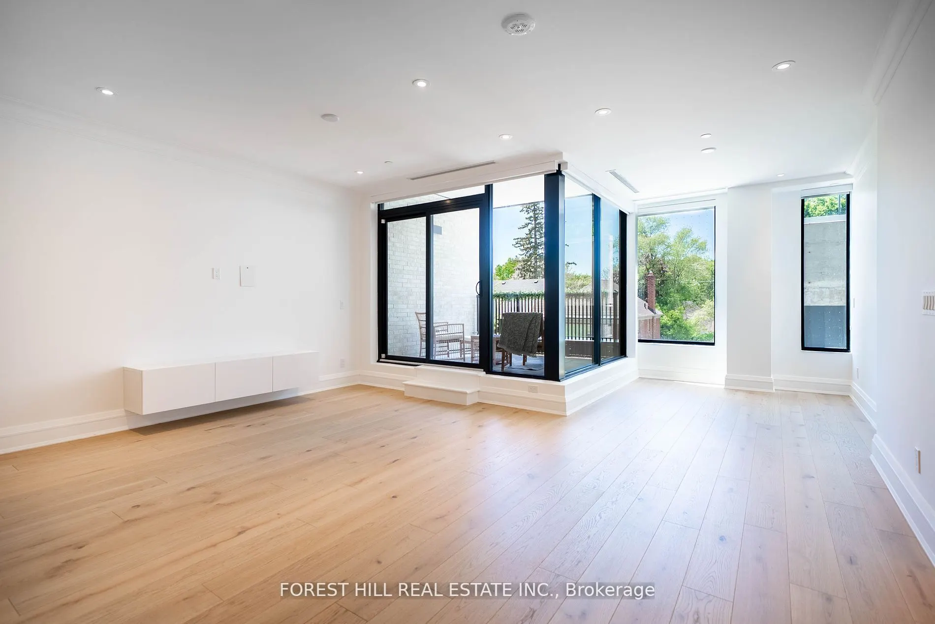 2010 Bathurst Street W, #2C