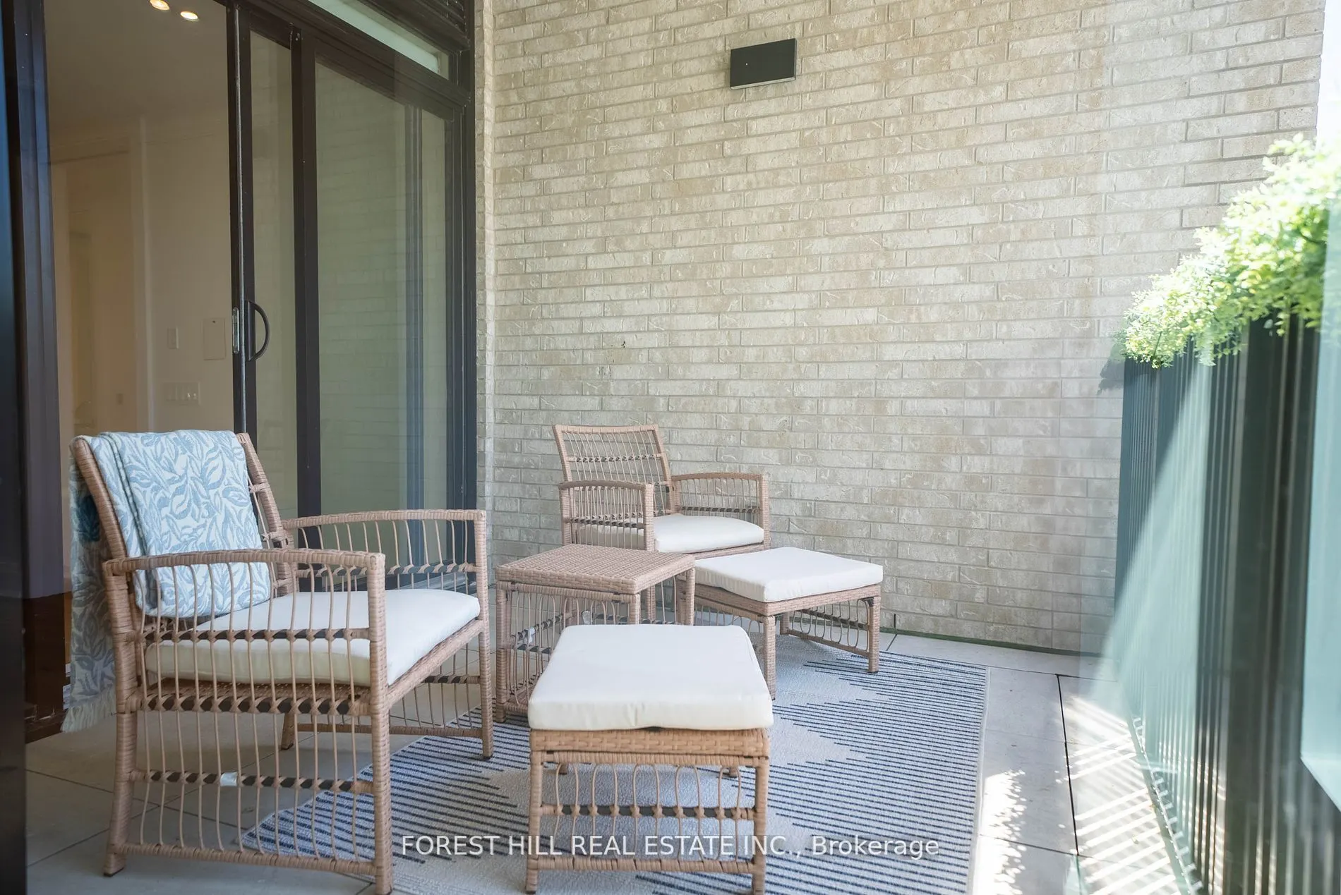 2010 Bathurst Street W, #2C