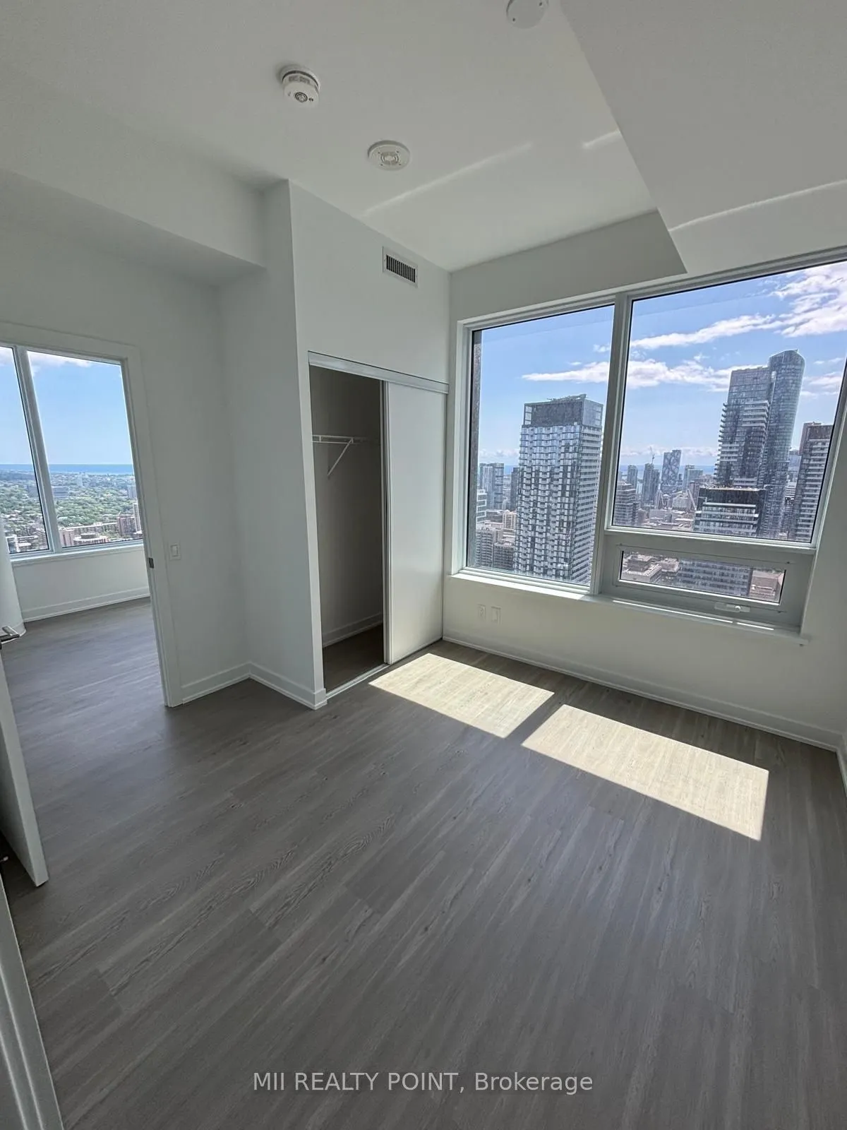 8 Wellesley Street W, #5310