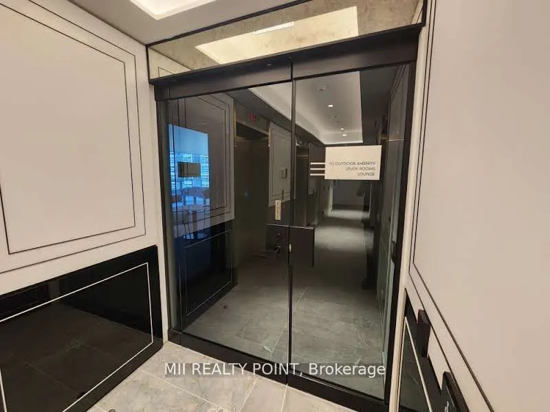 8 Wellesley Street W, #5310